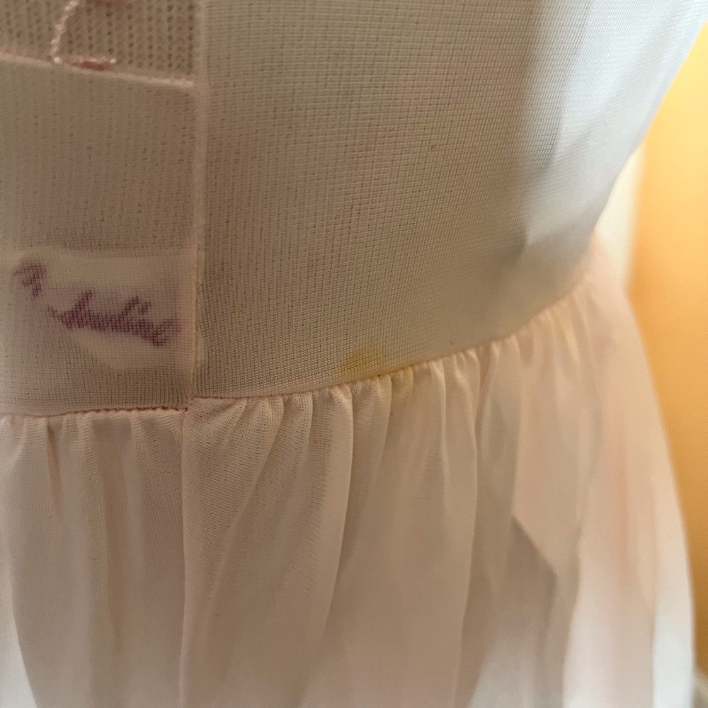 Elegant Vintage Petal Pink Lace Nightgown - Picture 12 of 14